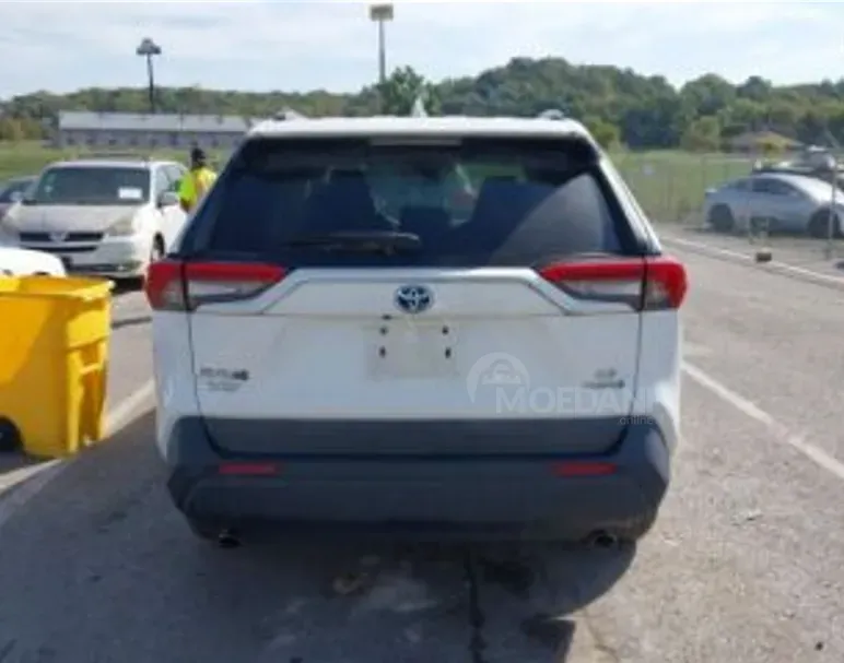 Toyota RAV4 2.5L 2020 Тбилиси - изображение 6