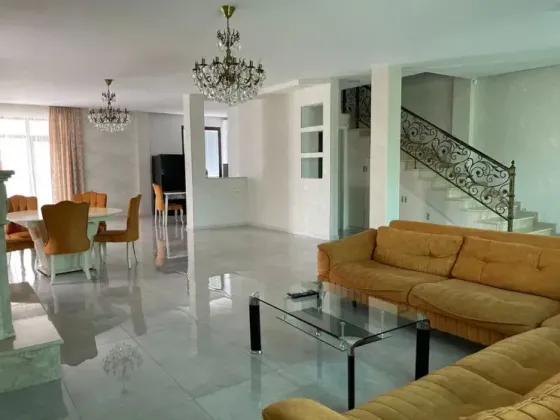House for rent 330м² Tbilisi