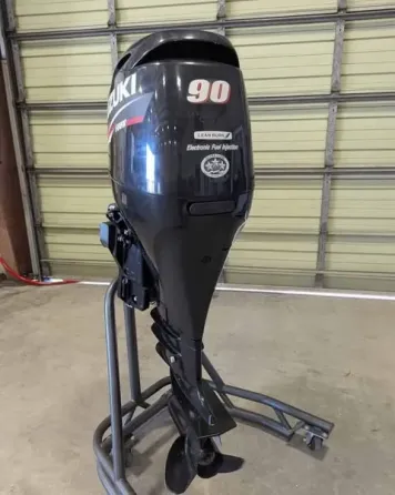 Slightly Used Suzuki 90Hp 4-Stroke Outboard Motor Engine Tbilisi