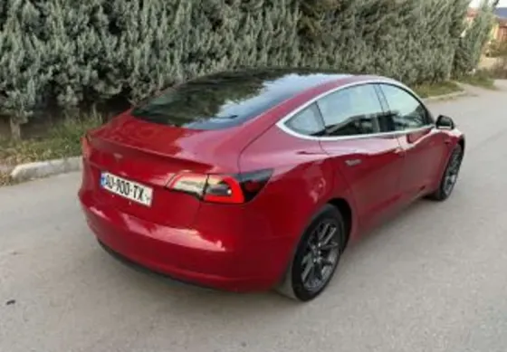 Tesla Model 3 2018 Тбилиси