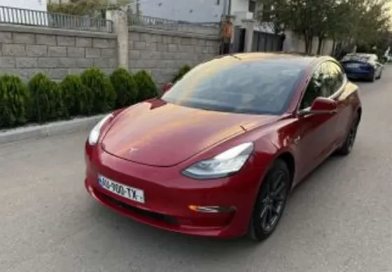 Tesla Model 3 2018 Тбилиси