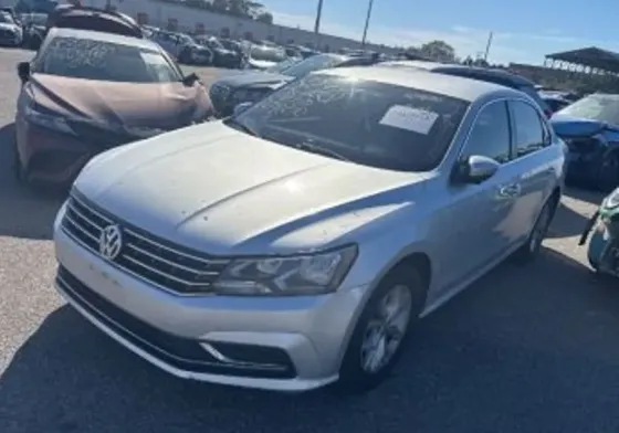 Volkswagen Passat 1.8 2016 Тбилиси