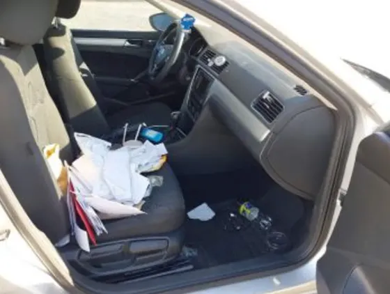 Volkswagen Passat 1.8 2016 Тбилиси