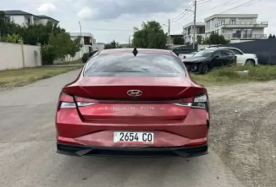 Hyundai Elantra 2021 თბილისი