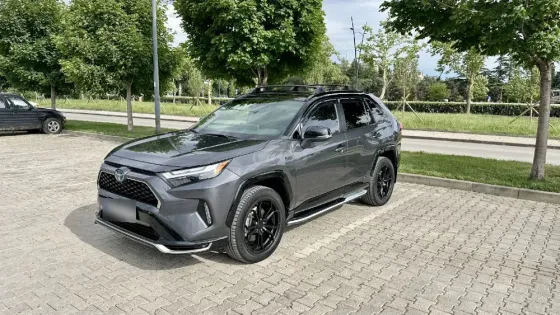 Toyota RAV4 2.5L 2022 Тбилиси