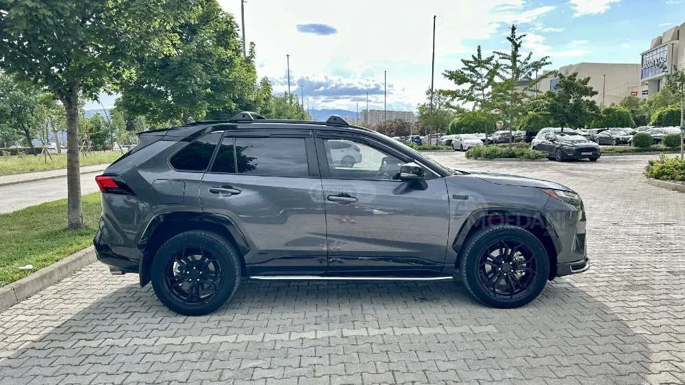 Toyota RAV4 2.5L 2022 Тбилиси - изображение 8