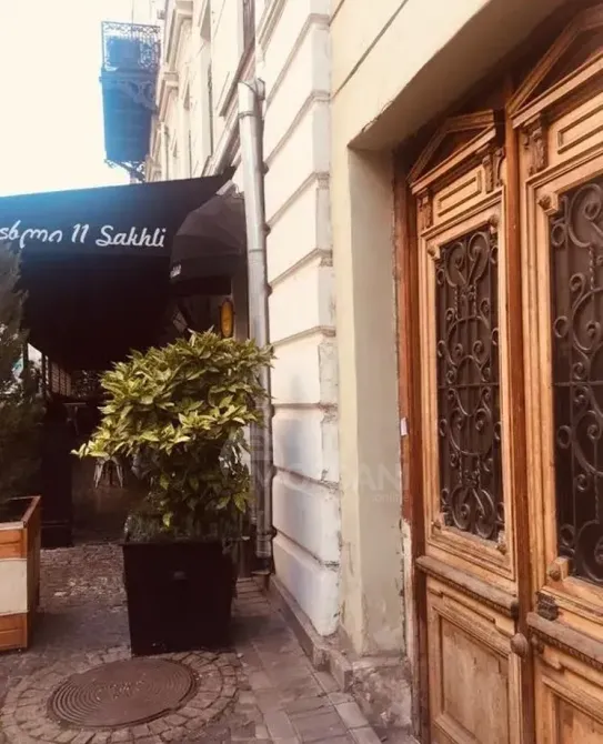 Сдам 3-комн. квартиру 80м² 3/3 эт. Тбилиси - изображение 1