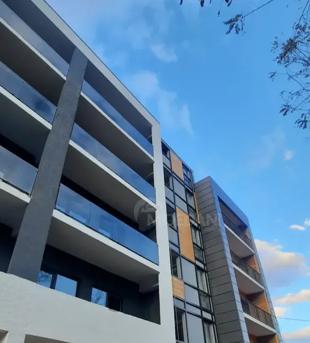 იყიდება 2 ოთახიანი ბინას 47მ² 1/5 სართ თბილისი - photo 1