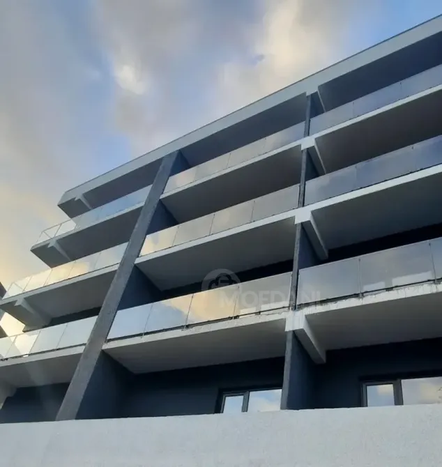 იყიდება 2 ოთახიანი ბინას 47მ² 1/5 სართ თბილისი - photo 2