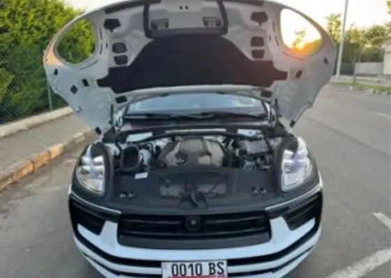 Porsche Macan 2024 Тбилиси