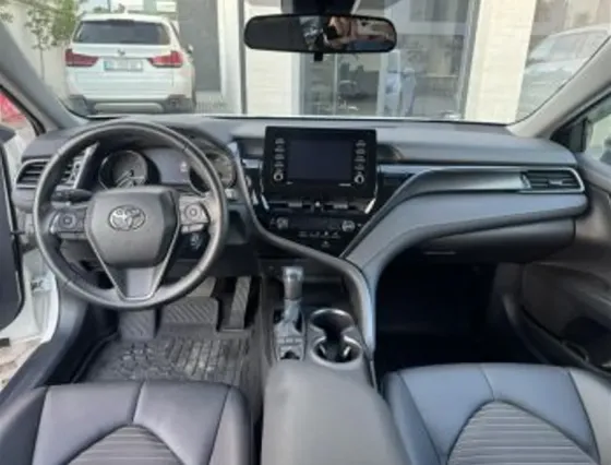 Toyota Camry 2.5L 2022 თბილისი
