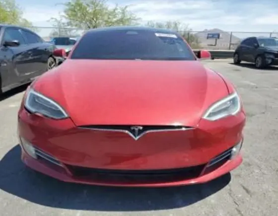 Tesla Model S 2016 Тбилиси