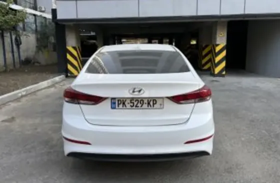 Hyundai Elantra 2017 თბილისი