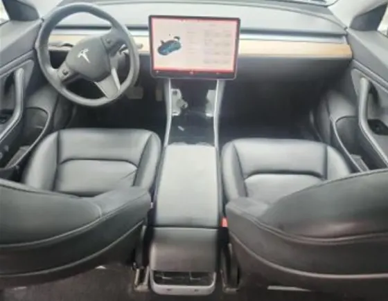 Tesla Model 3 2020 Тбилиси