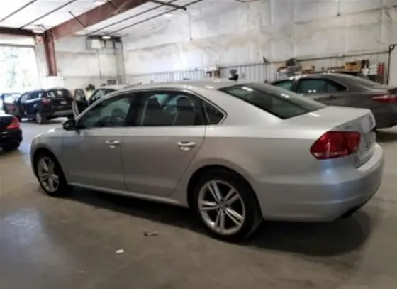 Volkswagen Passat 1.8 2014 Тбилиси