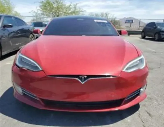 Tesla Model S 2016 Тбилиси