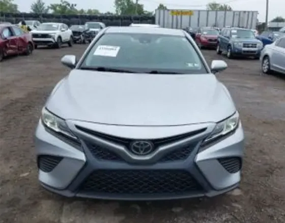 Toyota Camry 2.5L 2020 Тбилиси