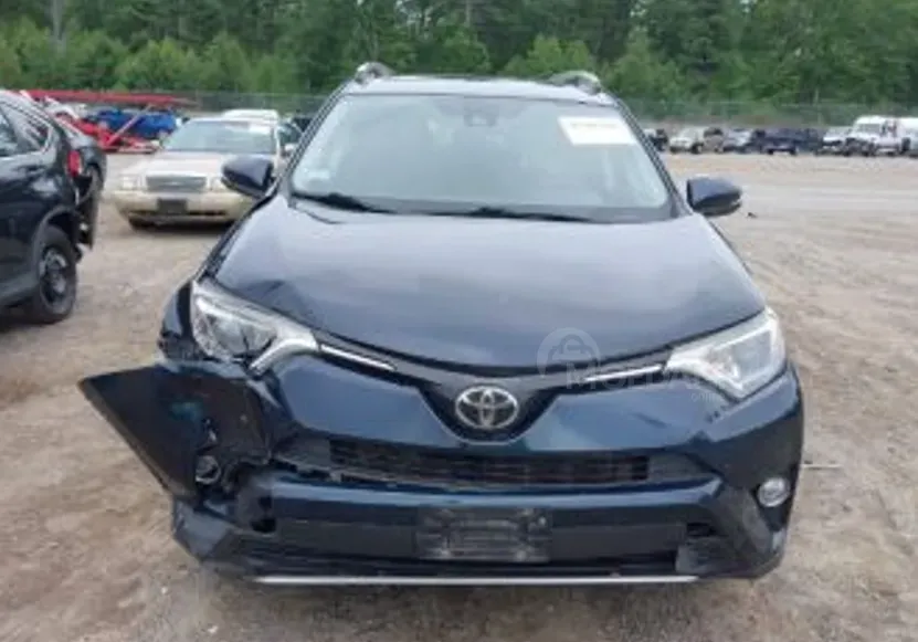 Toyota RAV4 2.5L 2017 Тбилиси - изображение 3