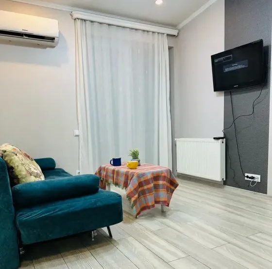 Сдам 2-комн. квартиру на сутки в Тбилиси  45м² 8/8 эт. Тбилиси