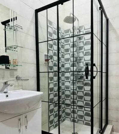 Сдам 2-комн. квартиру на сутки в Тбилиси  45м² 8/8 эт. Тбилиси