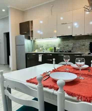 Сдам 2-комн. квартиру на сутки в Тбилиси  45м² 8/8 эт. Тбилиси