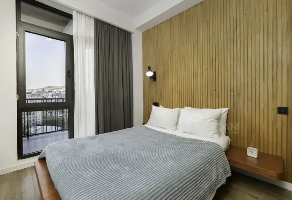 Сдам 2-комн. квартиру на сутки в Тбилиси  50м² 9/9 эт. Тбилиси - изображение 1