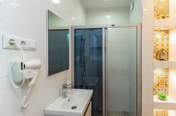 Сдам 1-комн. квартиру на сутки в Тбилиси  35м² 8/8 эт. Тбилиси