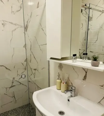 Сдам 2-комн. квартиру на сутки в Тбилиси  50м² 7/23 эт. Тбилиси