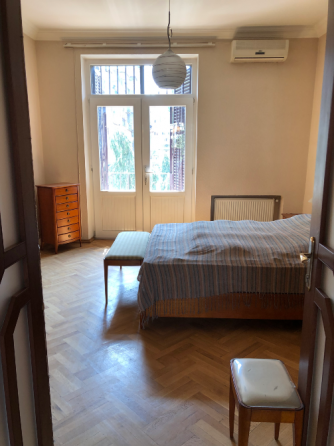 Сдам 5-комн. квартиру 170м² 3/5 эт. Тбилиси