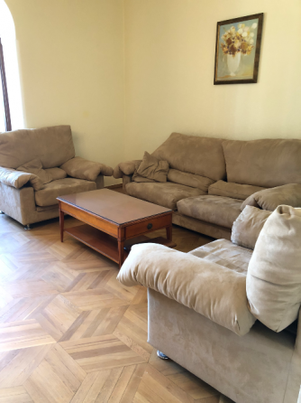 Сдам 5-комн. квартиру 170м² 3/5 эт. Тбилиси