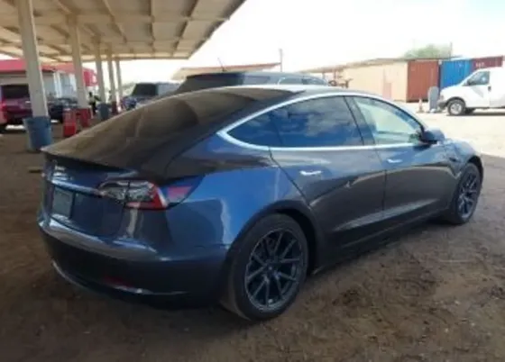 Tesla Model 3 2020 Тбилиси