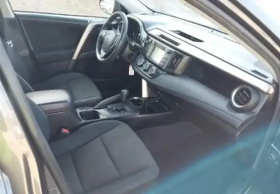 Toyota RAV4 2.5L 2017 Тбилиси