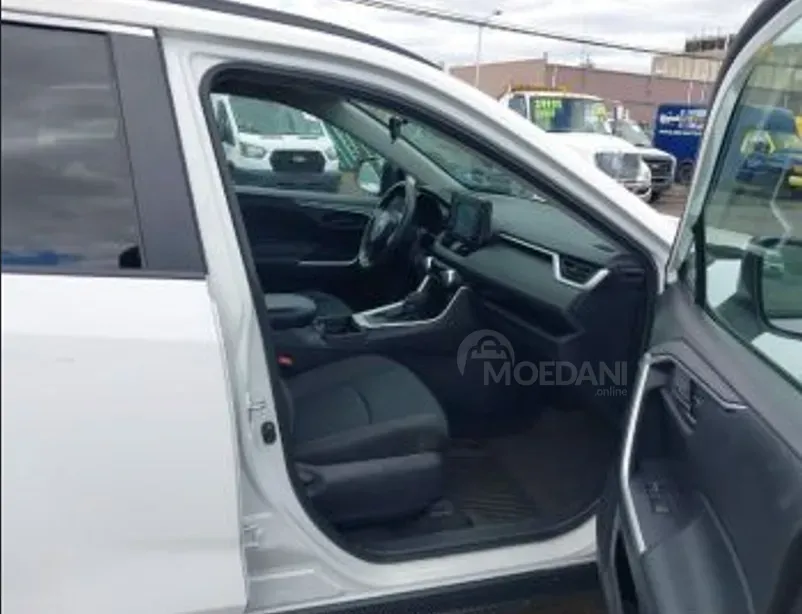 Toyota RAV4 2.5L 2020 Тбилиси - изображение 3