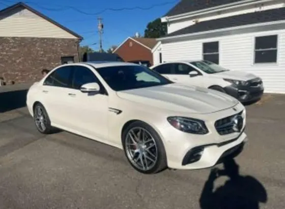 Mercedes E 4L 2018 Тбилиси