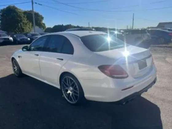 Mercedes E 4L 2018 Тбилиси