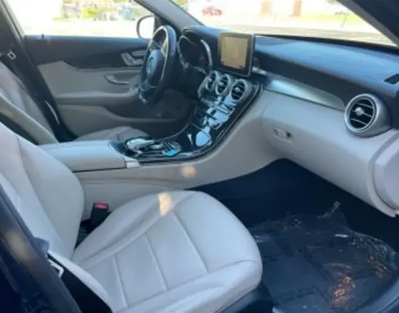 Mercedes C 2L 2018 Тбилиси