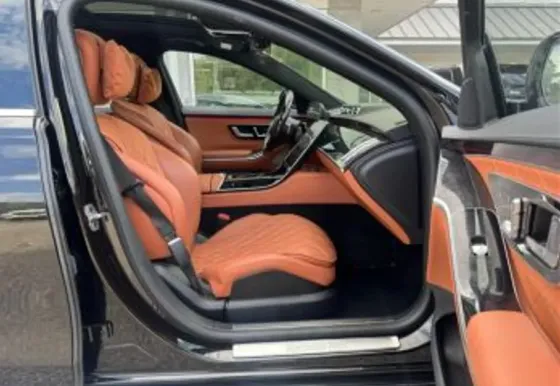Mercedes S-Class 4L 2023 Тбилиси