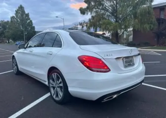 Mercedes C 2L 2015 Тбилиси