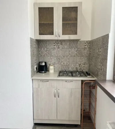 იყიდება 1 ოთახიანი ბინას 40მ² 12/16 სართ თბილისი