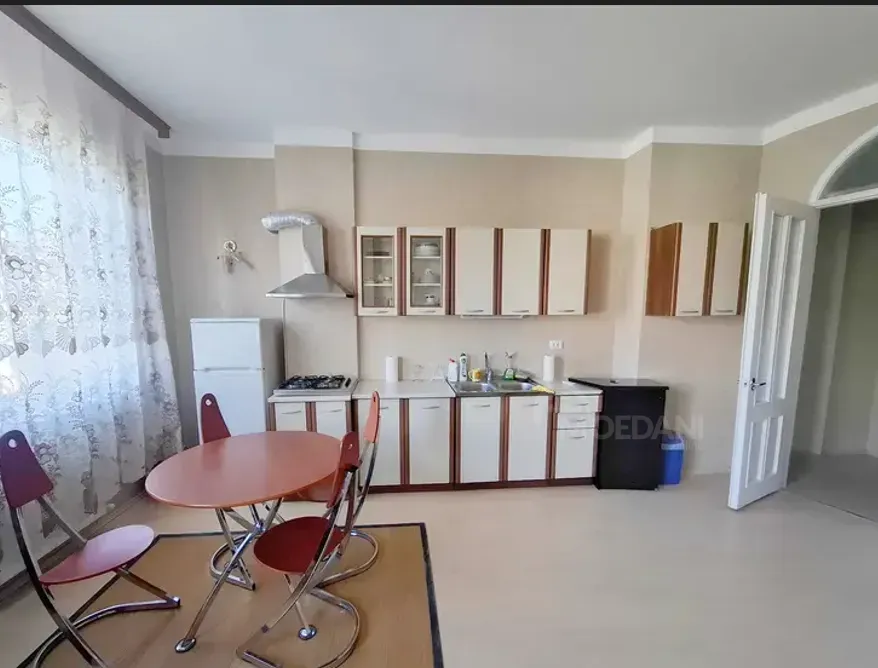 ქირავდება 3 ოთახიანი ბინა 90მ² 7/12 სართ თბილისი - photo 10