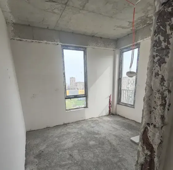 იყიდება 4 ოთახიანი ბინას 75.5მ² 8/11 სართ თბილისი