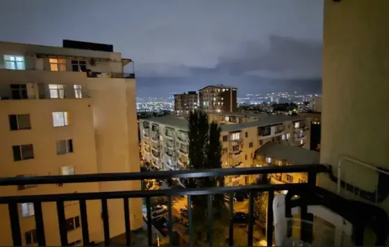 იყიდება 3 ოთახიანი ბინას 60მ² 7/16 სართ თბილისი