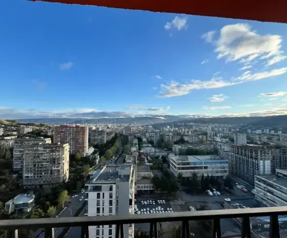 იყიდება 2 ოთახიანი ბინას 61მ² 22/22 სართ თბილისი