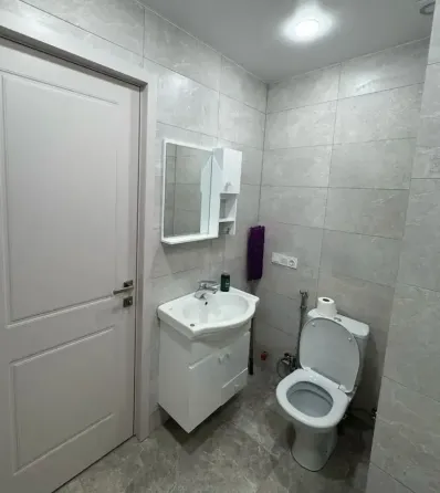 იყიდება 2 ოთახიანი ბინას 61მ² 22/22 სართ თბილისი