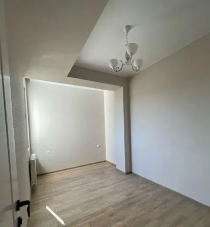 იყიდება 3 ოთახიანი ბინას 63მ² 10/12 სართ თბილისი