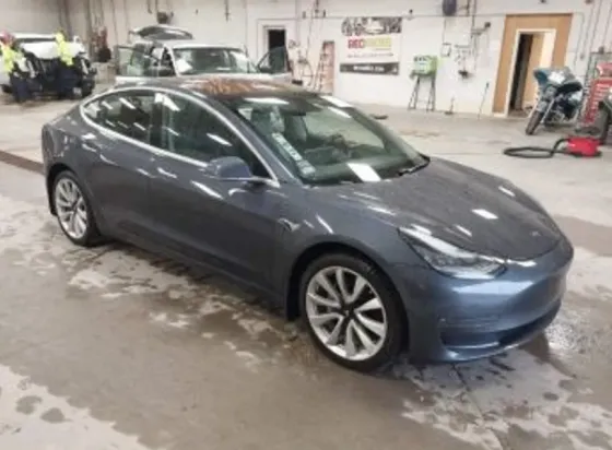 Tesla Model 3 2018 Тбилиси