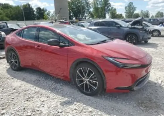Toyota Prius 2L 2024 Тбилиси
