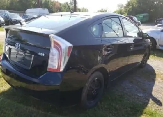 Toyota Prius 1.8L 2014 Тбилиси