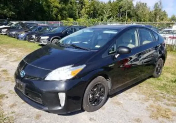 Toyota Prius 1.8L 2014 Тбилиси