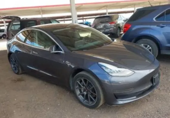 Tesla Model 3 2020 Тбилиси